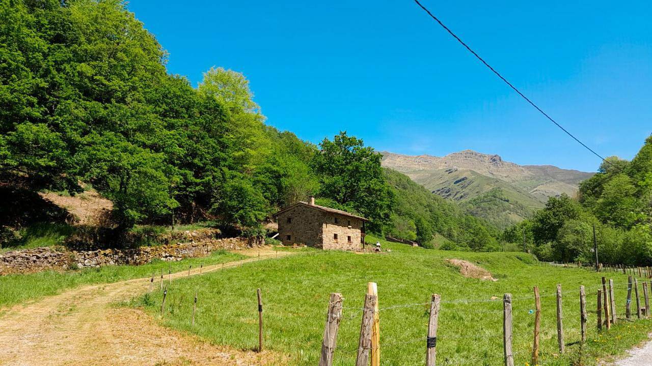 Three-Bedroom House in Vega de Pas, Cordillera Cantábrica