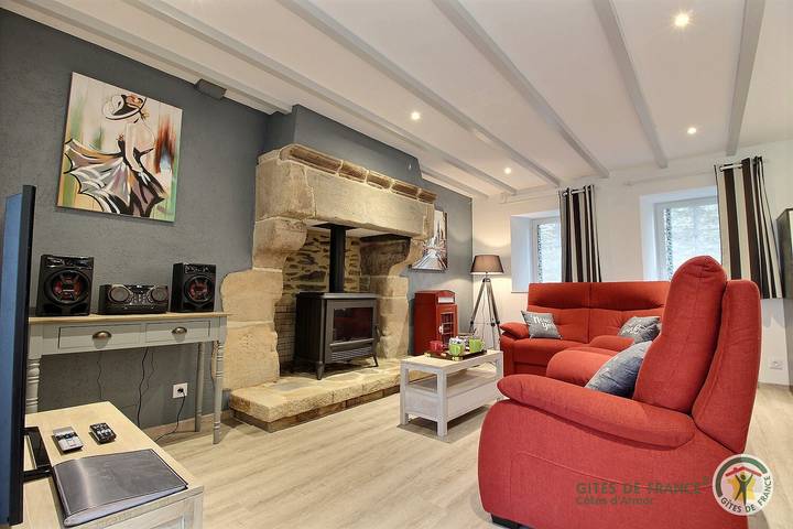 Gîte pour 4 personnes, avec terrasse et jardin à Pléven - 2