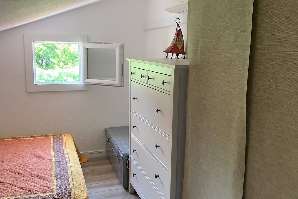 Mazet in the heart of the Alpilles in Maussane-les-Alpilles, Arles und Umgebung
