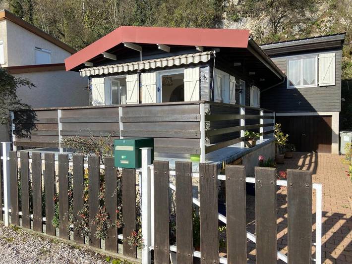 Location de vacances pour 4 personnes, avec Terrasse ainsi que Jardin et Vue à Rochefort-sur-Nenon