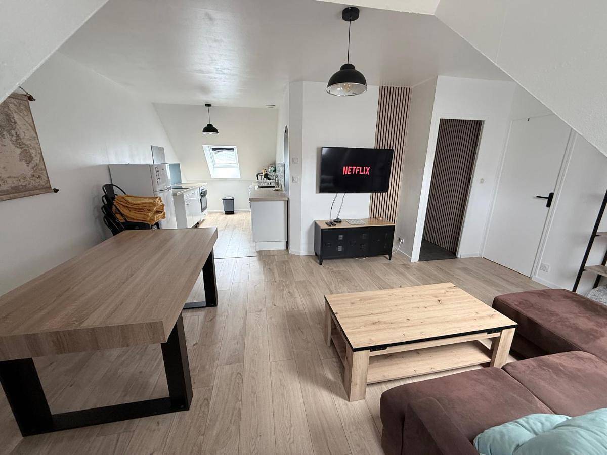 Appartement entier, La nouvelle école in Ruillé-en-Champagne, Sarthe