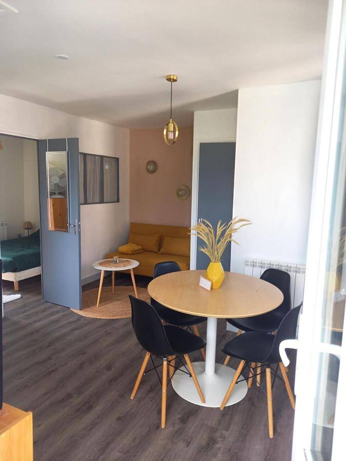 Gîte pour 4 personnes, avec jardin, animaux acceptés à Longraye - 2