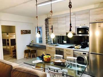 Gîte pour 10 personnes, avec vue et balcon dans Elanchove
