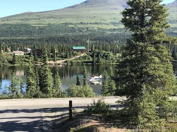 Vacation House for 6 Guests in Denali, Alaska, Picture 4