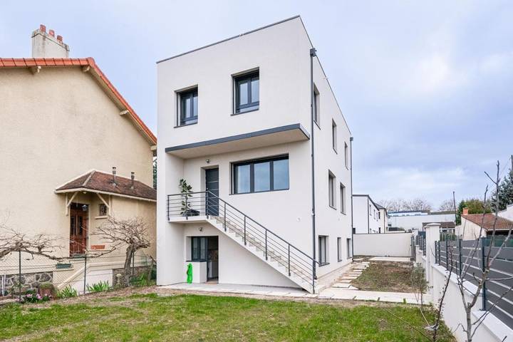 Gîte pour 11 personnes, avec vue et jardin à Cachan - 3
