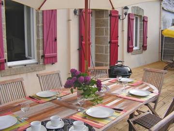 Gîte pour 8 personnes, avec terrasse et jardin à Plonéour-Lanvern