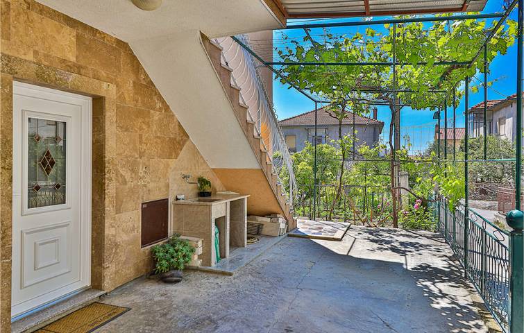 Ferienwohnung für 4 Personen, mit Terrasse in Trogir - 4