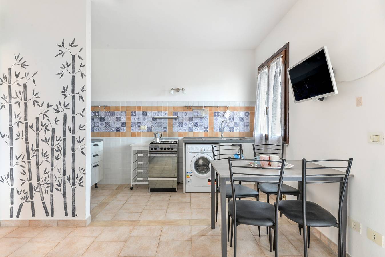 Appartamento intero, Appartamento 'Maria' con terrazza privata e aria condizionata in Spiaggia di Marina di Campo, Marina di Campo