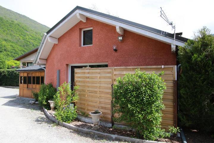 Gîte pour 2 personnes, avec Terrasse à Saint-Léger