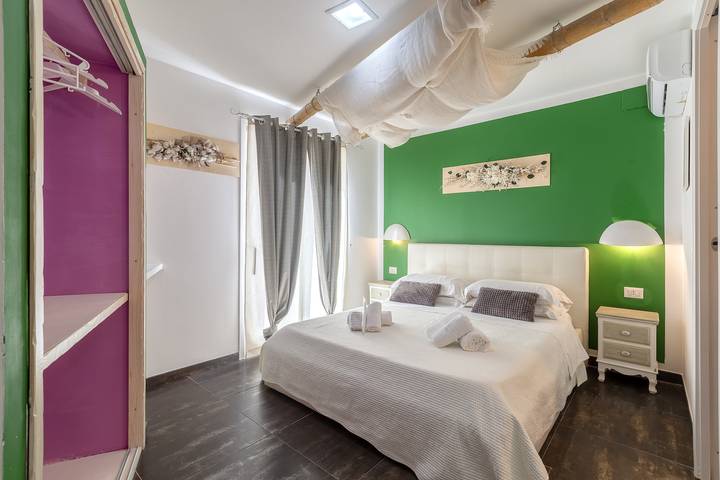 Appartamento per 3 persone, con piscina per bambini e sauna nonché giardino e idromassaggio, con animali domestici in Sorso