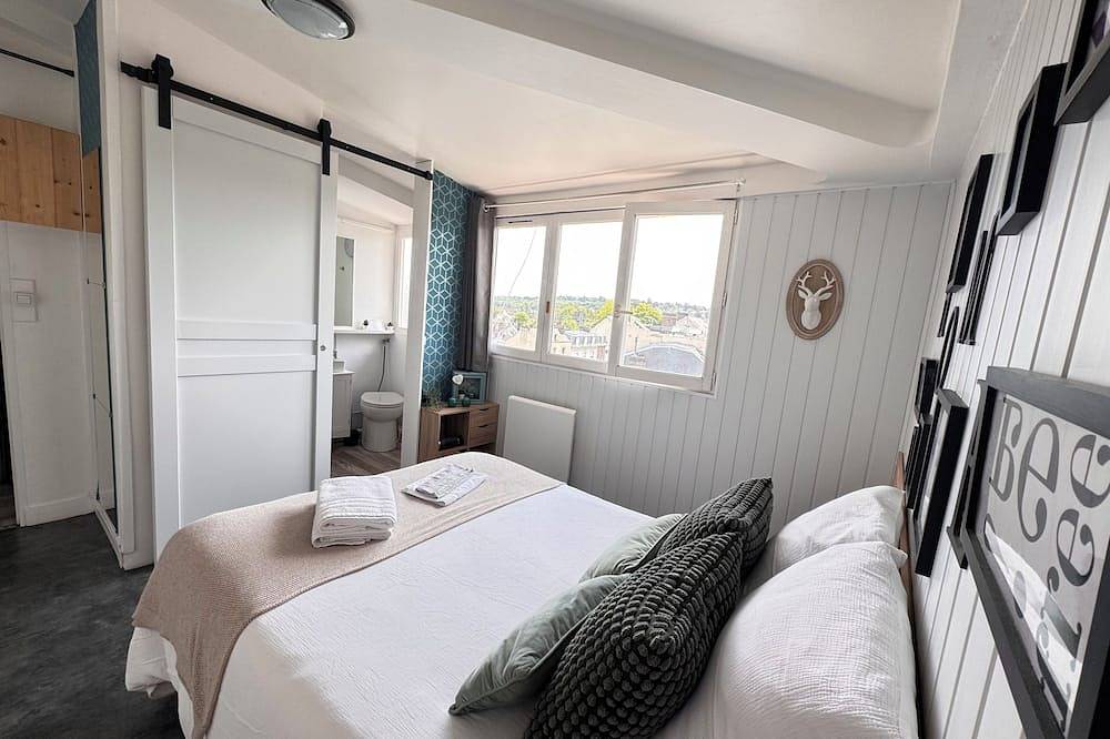 Apartamento entero, Cocoonlis, Charmant 2 Pièces au Cœur de la Ville Avec vue sur la Basilique in Lisieux, Region de Lisieux