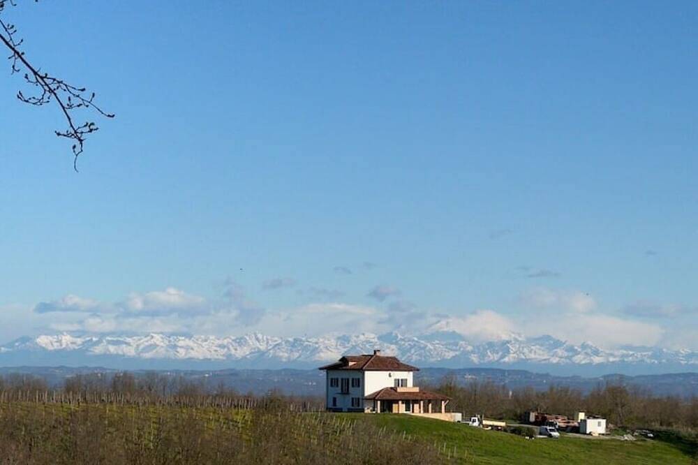 Cascina Bella Relais an oasis of luxury and peace in Mombaruzzo, Provincie Asti