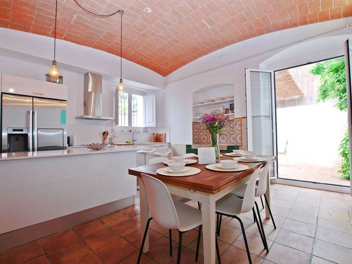 Location de vacances pour 6 personnes, avec terrasse et jardin à Vilassar de Mar - 4