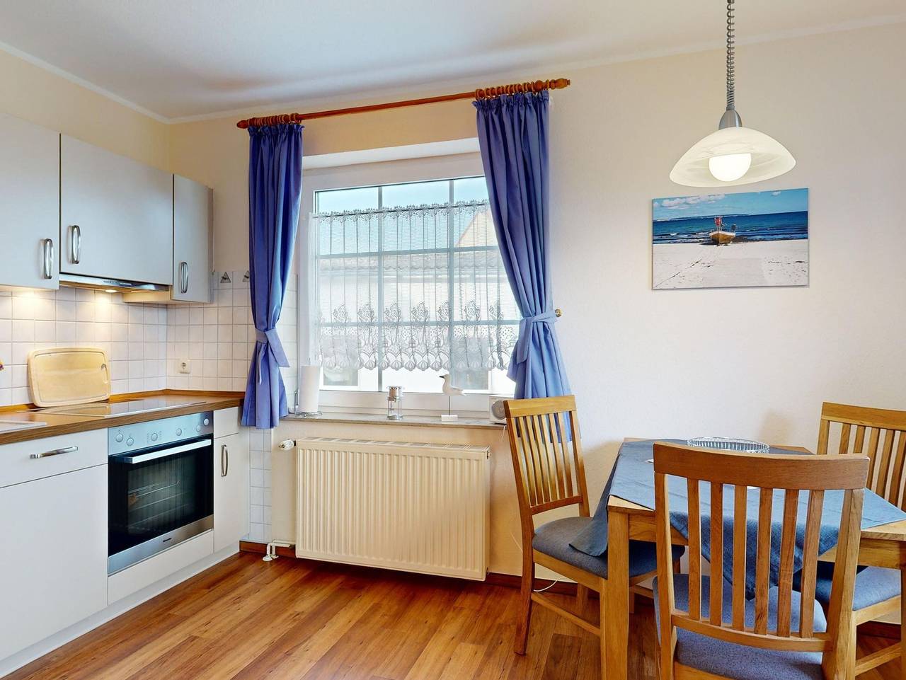 Ganze Ferienwohnung, Reetdachhaus Möwe 01, Lancken Granitz, (Id 101) in Lancken-Granitz, Rügen