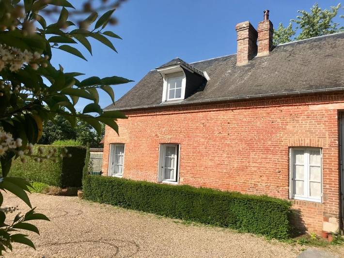 Gîte pour 4 personnes, avec jardin à Acquigny