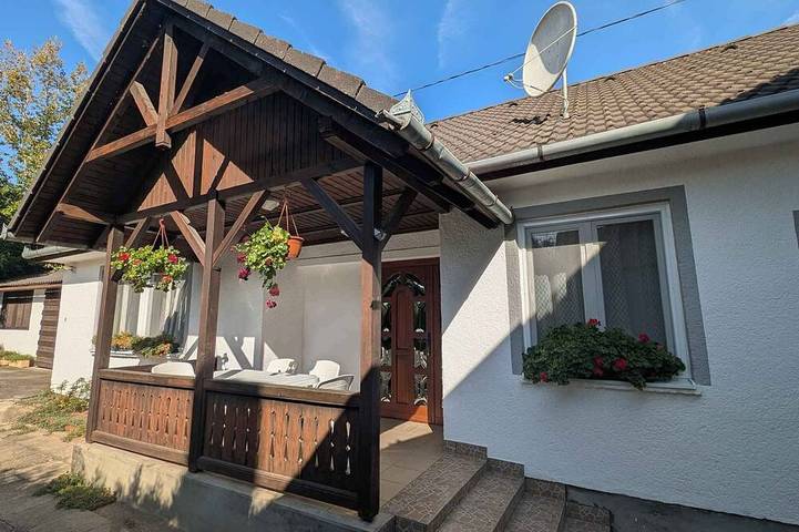 Ferienhaus für 4 Personen, mit Garten in Siofok