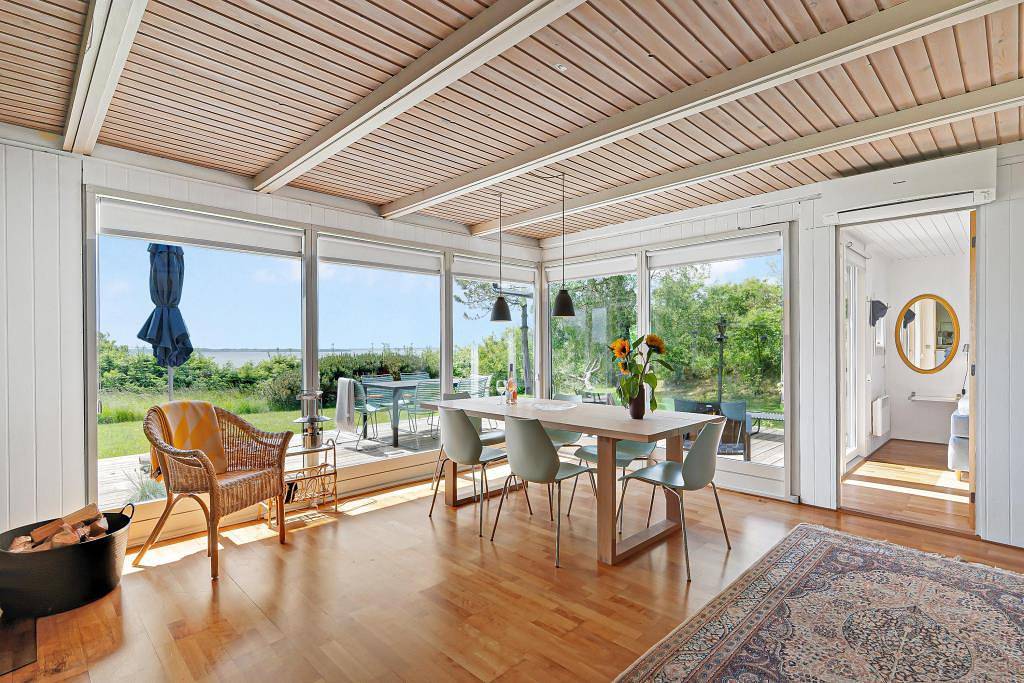 Schönes Ferienhaus mit Panoramablick über die Ebeltoft-Bucht in Ebeltoft, Süddjursland