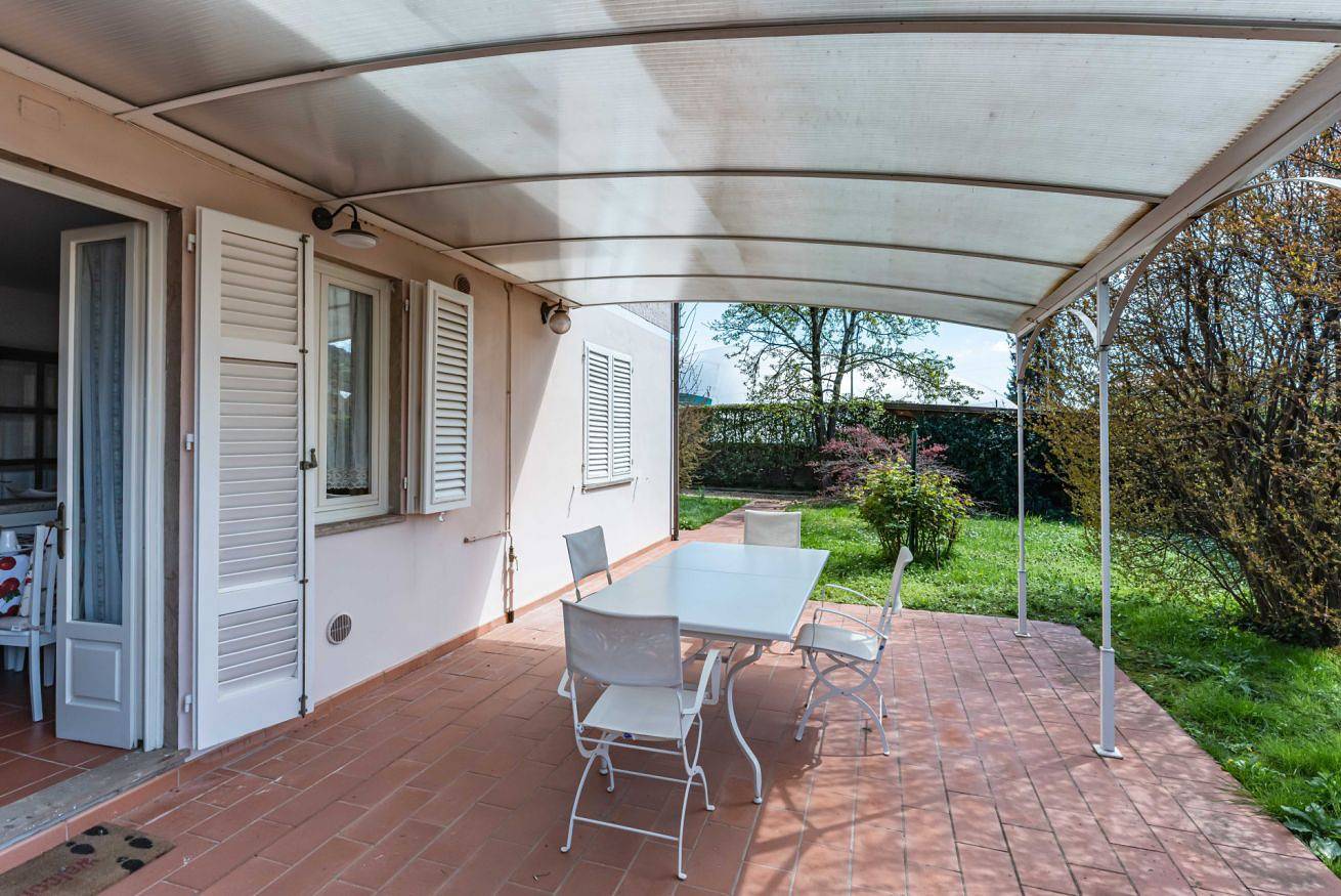 Appartamento intero, Ponte a Moriano Villa with Private Parking&Garden! in Lucca, Provincia di Lucca