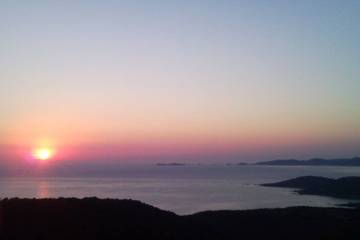 Gîte pour 2 personnes, avec jardin à Coti-Chiavari