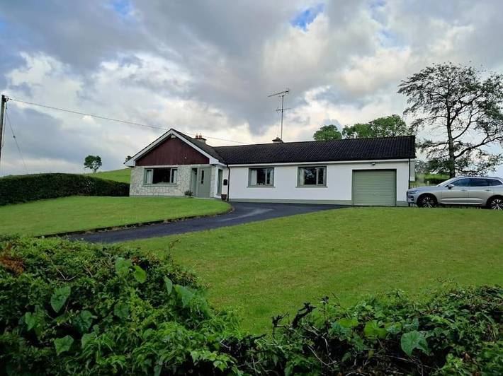 Location de vacances pour 4 personnes, avec vue et jardin dans Monaghan