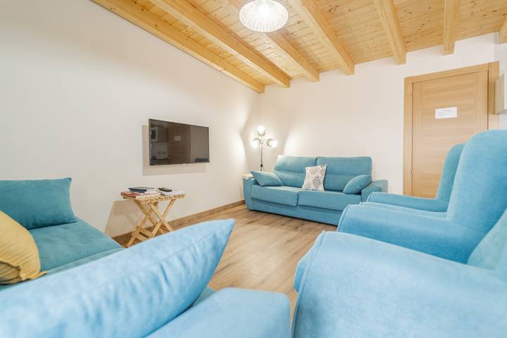 Holiday apartment for 8 people, with balcony and garden - 1