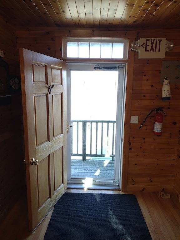 Eastern Beacon Inn Room 4 in Washington County (Maine)