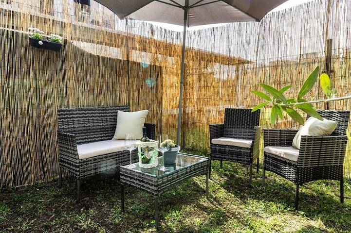 Vacation rental for 2 people, with yard in Como