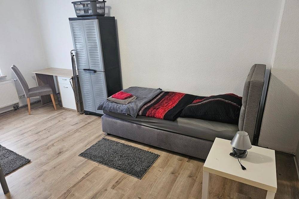 Ganze Wohnung, Ferienwohnung/App. für 3 Gäste mit 80m² in Leuna in Leuna, Saale-Unstrut