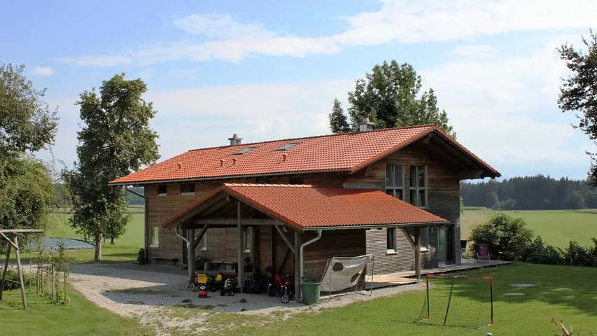 Ferienwohnung für 6 Personen, mit Garten in Traunreut