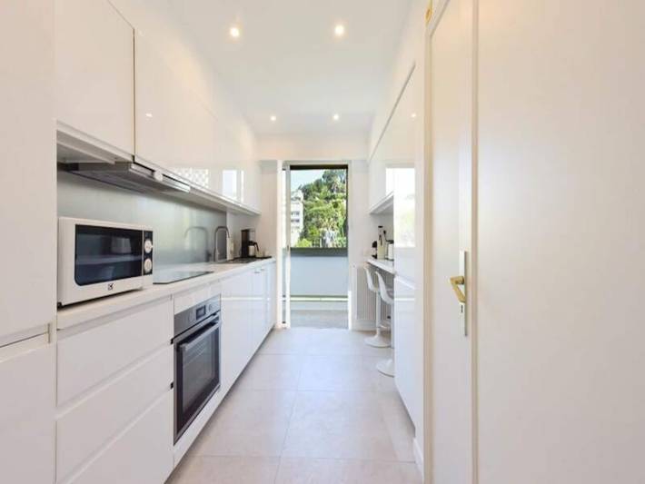 Gîte pour 4 personnes, avec terrasse, adapté aux familles dans Cannes La Bocca - 4