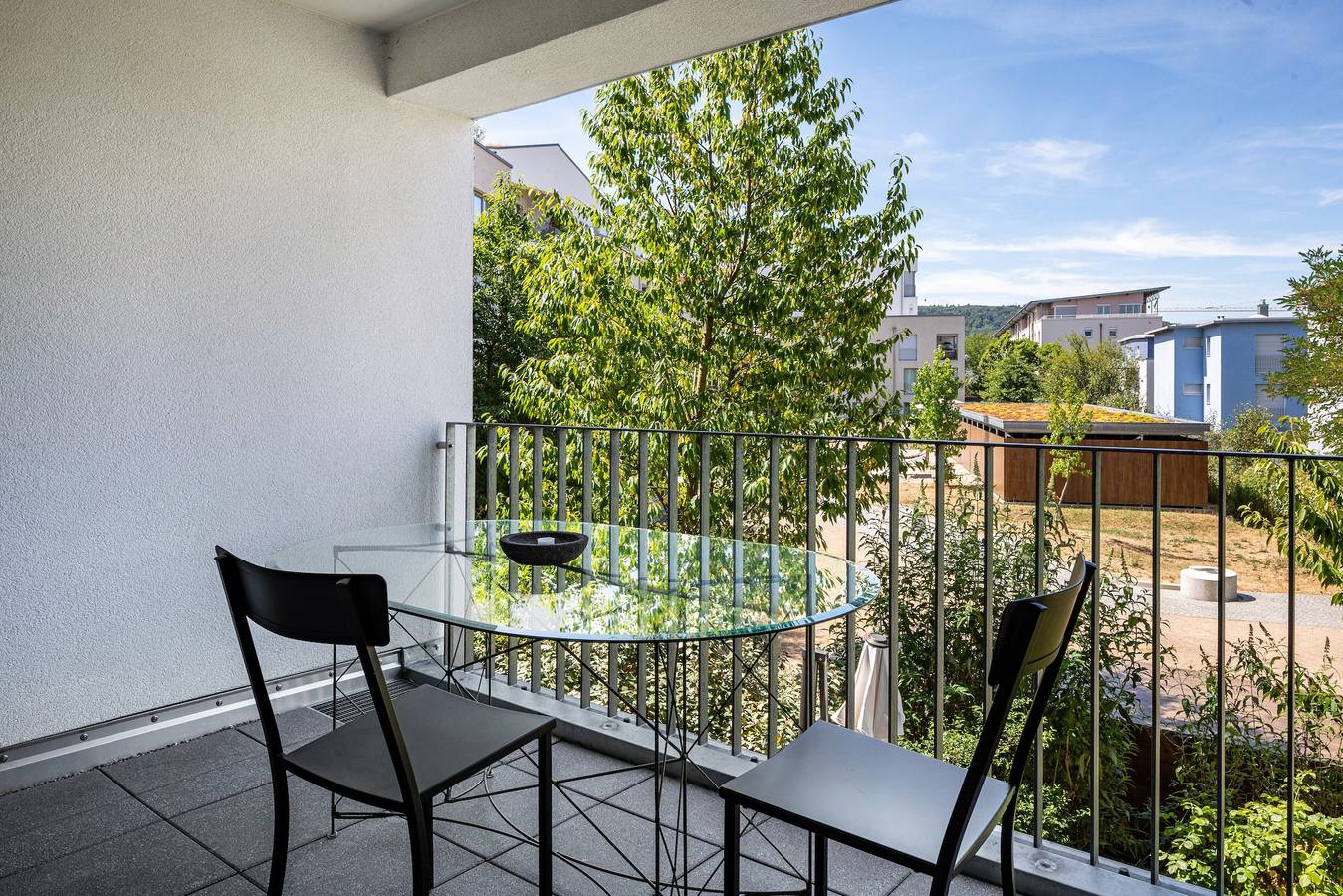 Ganze Wohnung, Modernes, großzügiges Apartment in Wohngegend in Freiburg, Südschwarzwald