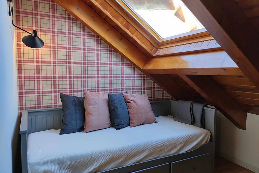 Entire apartment, Bamboo Iv - tucasaenlospirineos in Escarrilla, Sallent de Gállego