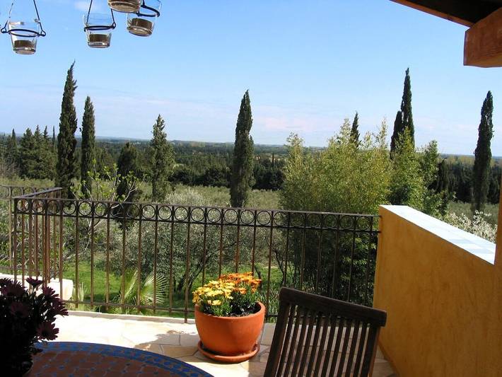 En el campo "Le Mûrier" in Beaucaire, Region de Nimes