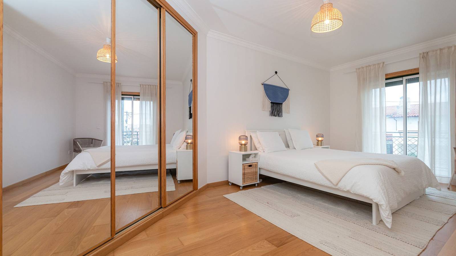 Ganze Wohnung, Amazing 2Bdr Flat W/ Terrace & Pool by Lovelystay in Buarcos, Figueira da Foz