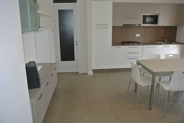 Gîte pour 6 personnes, avec jardin et piscine, animaux acceptés à Lignano Sabbiadoro - 2