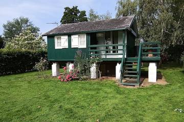 Chalet pour 2 personnes, avec terrasse et jardin dans la Sarthe