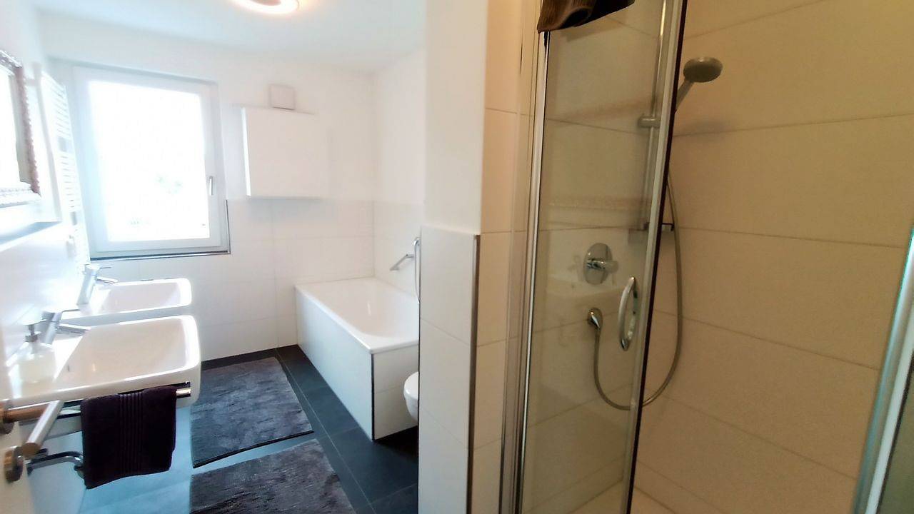 Ganze Ferienwohnung, Ferienwohnung für 6 Personen (119 m²) in Friedrichshafen in Friedrichshafen, Region Bodensee-Oberschwaben