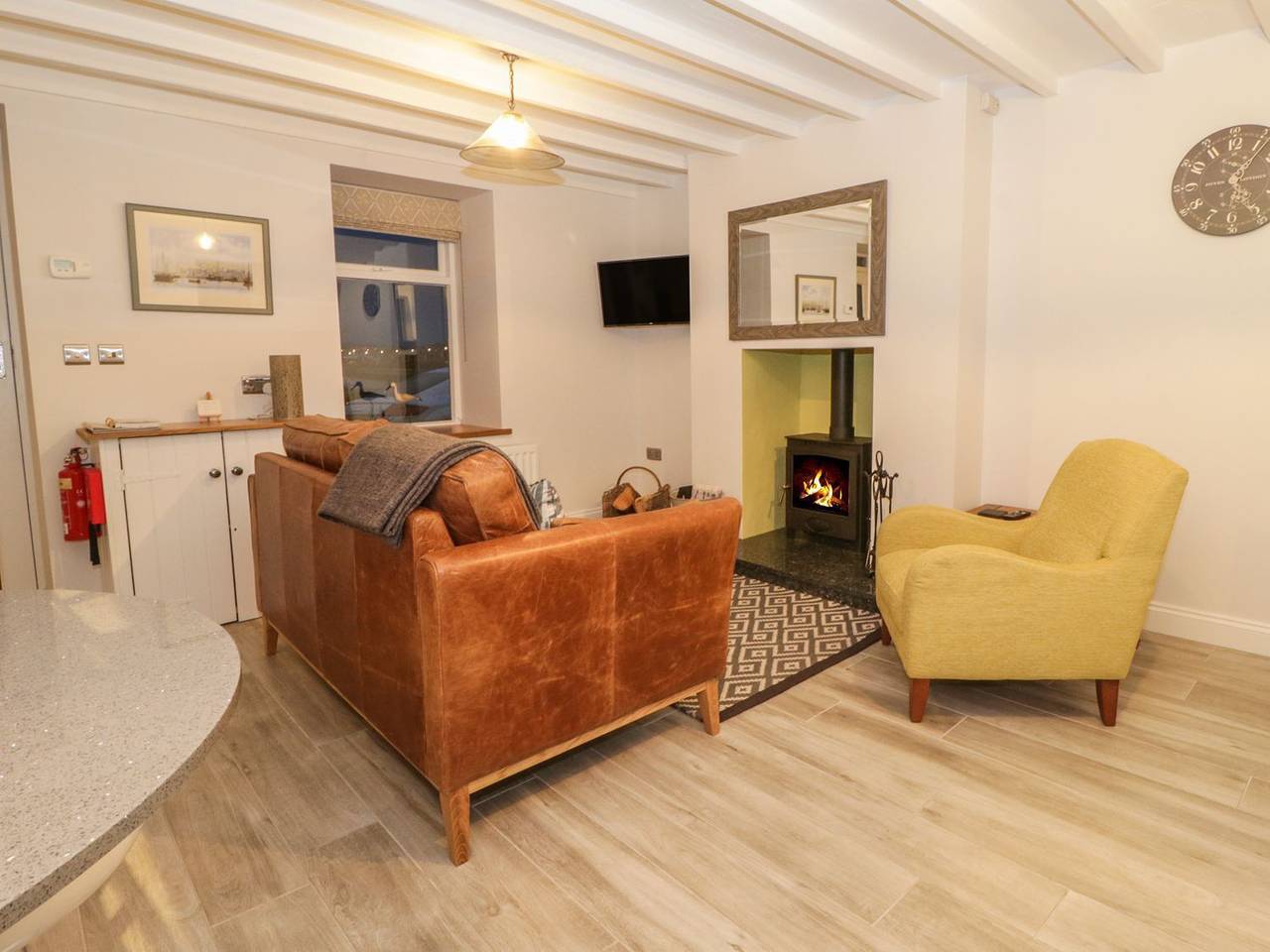Riverside Cottage in Conwy, Conwy region