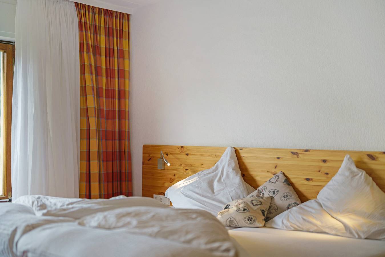 Zimmer 'Hochzeitssuite 12' mit Bergblick, Gemeinschaftsterrasse und Wi-Fi in Glottertal, Südschwarzwald