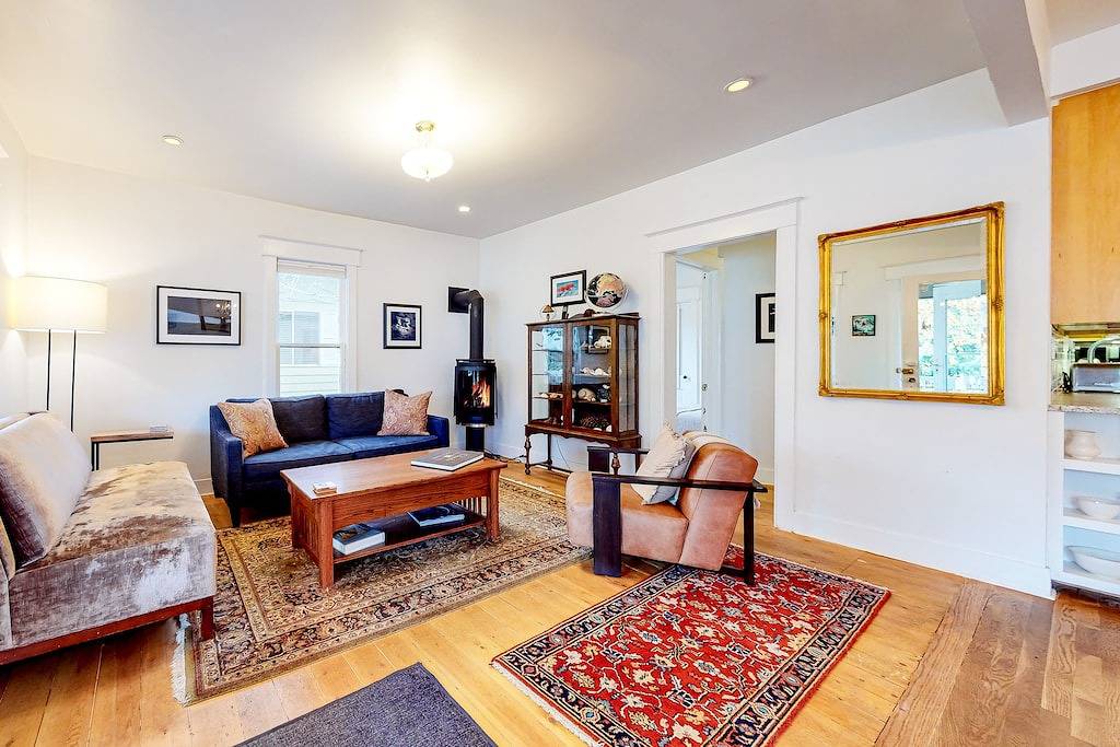 Dog-friendly remodeled home with 2 living rooms & fireplace - 4 blocks to town in Steamboat Springs, Medicine Bow-Routt Nationalwald