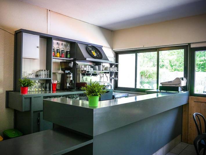 Parc de vacances pour 2 personnes, avec sauna et jacuzzi ainsi que jardin et piscine dans les Pyrénées - 4