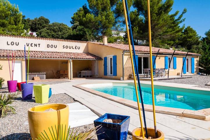 Location de vacances pour 2 personnes, avec jacuzzi et jardin ainsi que terrasse et piscine à Baudinard-sur-Verdon - 4