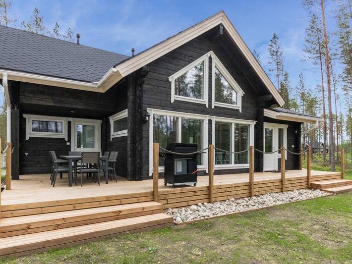 Ferienhaus für 9 Personen, mit Terrasse und Seeblick sowie Sauna - 1