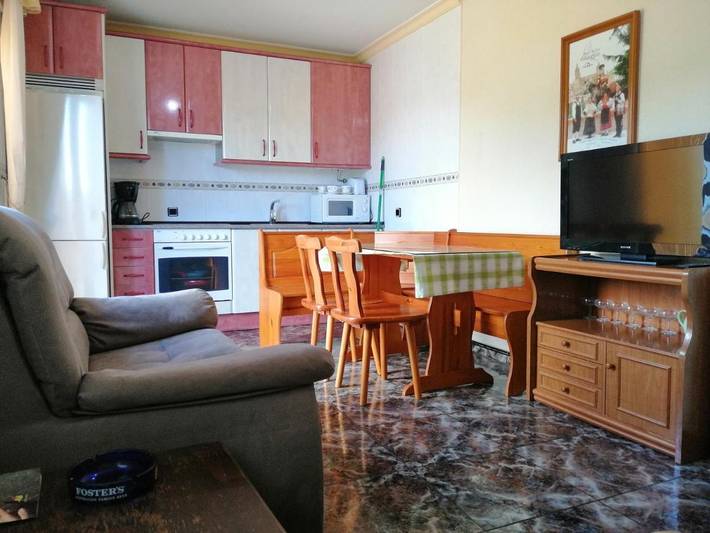 Casa rural para 6 personas, con Balcón y Terraza además de Jardín y Vistas en Molinillo - 2