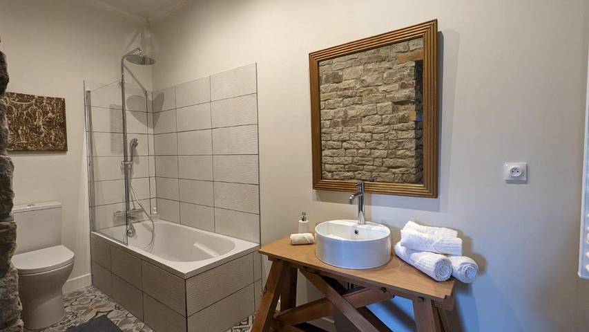 Chambre d’hôte pour 2 personnes, avec Terrasse et Jardin ainsi que Piscine et Sauna dans Haute-Saône - 4