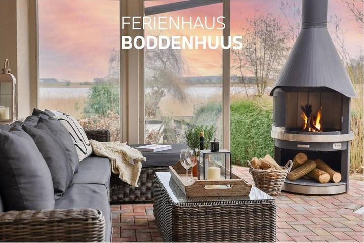 Ferienwohnung für 16 Personen, mit Terrasse und Garten sowie Seeblick und Ausblick in Garz/Rügen