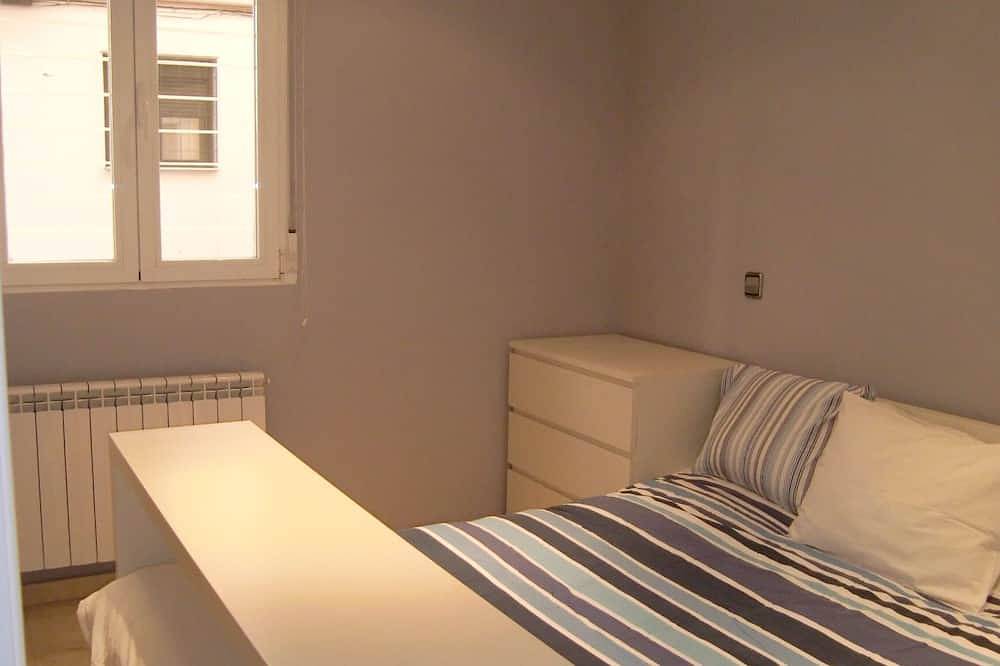 Entire apartment, Delightful Tourist Apartment near the center of Madrid in Tetuán, Madrid