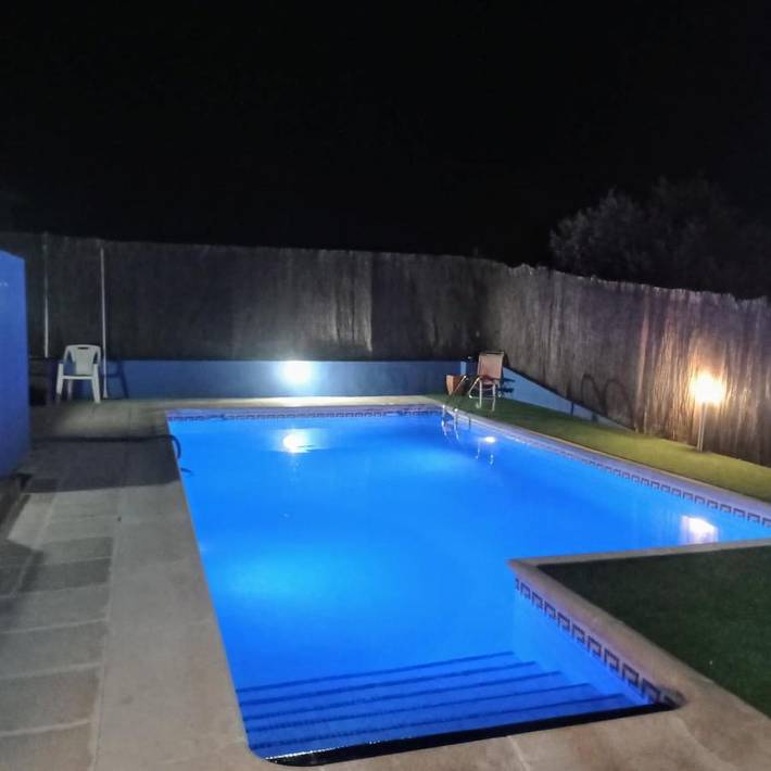 Casa rural para 13 personas, con Balcón y Jacuzzi además de Terraza y Jardín en Camarma de Esteruelas - 3