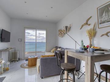 Appartement De Vacances pour 4 Personnes dans Région de Toulon, Côte d'Azur, Photo 3