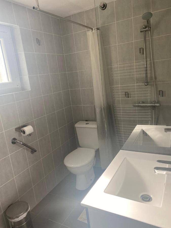 One-Bedroom House in Latouille-Lentillac, Lot